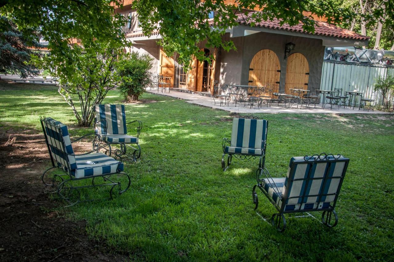 Terra Campo Posada Chacras de Coria Eksteriør bilde